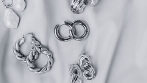 Duże francuskie firmy i marki z branży – Biżuteria i zegarki